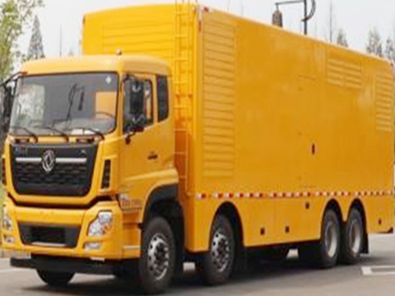 东风天龙前四后八电源车